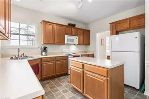 802 Croftwood Dr, Gibsonville, NC 27249 - Photo 13