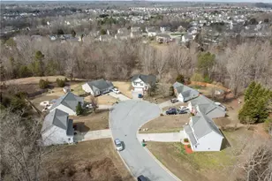 606 3 Oaks Dr, High Point, NC 27265 - Photo 41