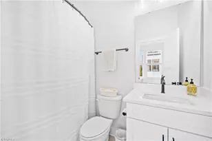 1130 Pegram Crossing, Charlotte, NC 28205 - Photo 21