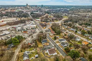 2341 N Patterson Ave, Winston-Salem, NC 27105 - Photo 11