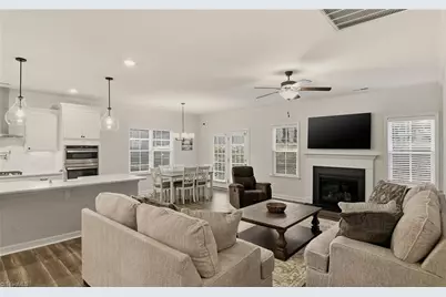 226 Bismarck Court, Winston-Salem, NC 27104 - Photo 5