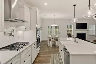 226 Bismarck Court, Winston-Salem, NC 27104 - Photo 9