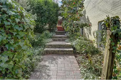 202 Kemp Road W, Greensboro, NC 27410 - Photo 43