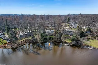 202 Kemp Road W, Greensboro, NC 27410 - Photo 3