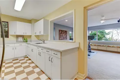 202 Kemp Road W, Greensboro, NC 27410 - Photo 33