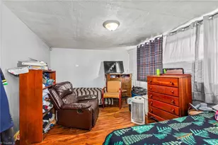 2321 N Patterson Ave, Winston-Salem, NC 27105 - Photo 15