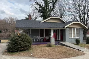 2321 N Patterson Ave, Winston-Salem, NC 27105 - Photo 1