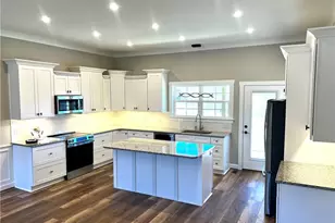 2142 Elizabeth Dr, Mount Airy, NC 27030 - Photo 7