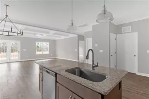 504 Beeson Ct, Clemmons, NC 27012 - Photo 11