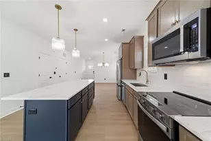 4312 Mossy Wood Cir, Greensboro, NC 27409 - Photo 11