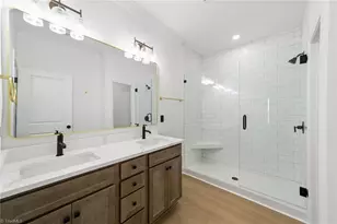 4312 Mossy Wood Cir, Greensboro, NC 27409 - Photo 21