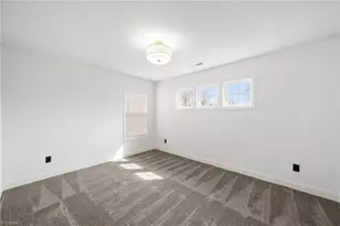 4312 Mossy Wood Cir, Greensboro, NC 27409 - Photo 23