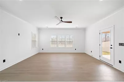 4312 Mossy Wood Circle, Greensboro, NC 27409 - Photo 13