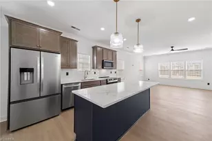 4312 Mossy Wood Cir, Greensboro, NC 27409 - Photo 9