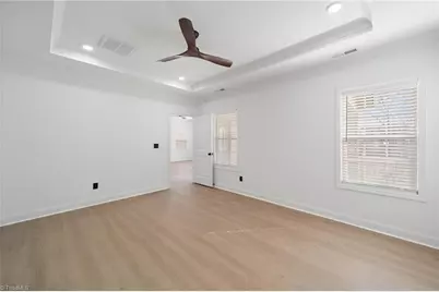 4312 Mossy Wood Circle, Greensboro, NC 27409 - Photo 17