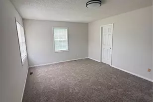 2296 Zornbrook Dr, Greensboro, NC 27406 - Photo 11