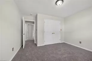 2296 Zornbrook Dr, Greensboro, NC 27406 - Photo 17