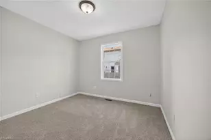 2296 Zornbrook Dr, Greensboro, NC 27406 - Photo 19