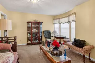 2296 Zornbrook Dr, Greensboro, NC 27406 - Photo 5