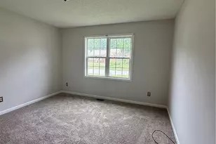 2296 Zornbrook Dr, Greensboro, NC 27406 - Photo 15