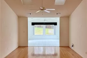 152 Wyndham Ct, High Point, NC 27265 - Photo 7