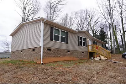 380 Avenue J, Lexington, NC 27292 - Photo 1