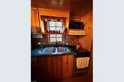 157 Wolf Trail, McGrady, NC 28670 - Photo 7