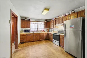 431 Barbara Jane Ave NE, Winston-Salem, NC 27101 - Photo 7