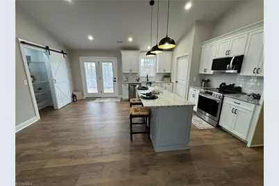 901 Kingsway Drive, King, NC 27021 - Photo 25