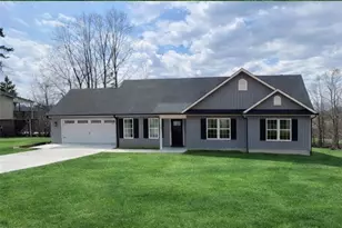 901 Kingsway Dr, King, NC 27021 - Photo 1