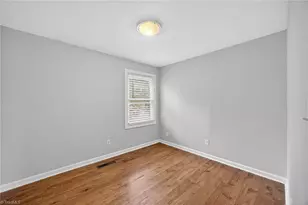 338 Crafton St, Winston-Salem, NC 27103 - Photo 7