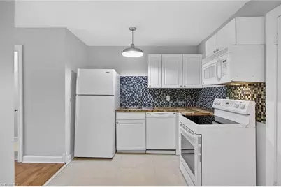 338 Unit 2 Crafton Street, Winston-Salem, NC 27103 - Photo 9