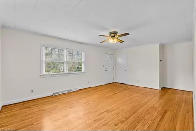 2922 Isaacs Place, Greensboro, NC 27408 - Photo 7