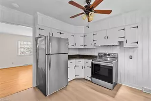 2922 Isaacs Pl, Greensboro, NC 27408 - Photo 11