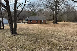 1222 Rauhut St, Burlington, NC 27217 - Photo 5