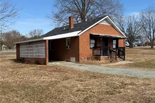 1222 Rauhut St, Burlington, NC 27217 - Photo 25