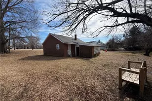 1222 Rauhut St, Burlington, NC 27217 - Photo 3