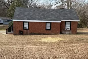 1222 Rauhut St, Burlington, NC 27217 - Photo 7