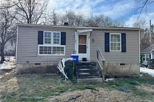 604 English St, Thomasville, NC 27360 - Photo 1