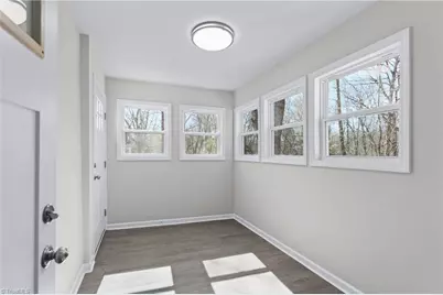 1217 Lakeview Heights Drive, High Point, NC 27265 - Photo 19