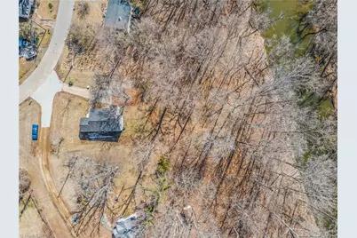 1217 Lakeview Heights Drive, High Point, NC 27265 - Photo 25