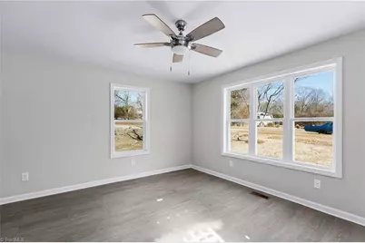 1217 Lakeview Heights Drive, High Point, NC 27265 - Photo 7