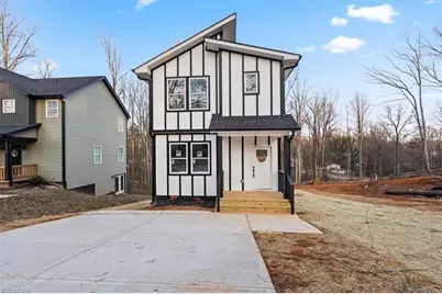 533 Crowell Avenue, Statesville, NC 28677 - Photo 1