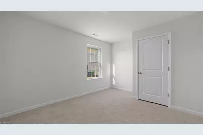 113 Beechwood Circle, Thomasville, NC 27360 - Photo 11