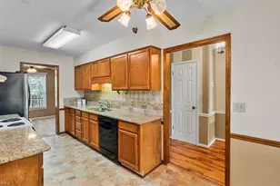 2735 Crosswinds Dr, Winston-Salem, NC 27127 - Photo 15