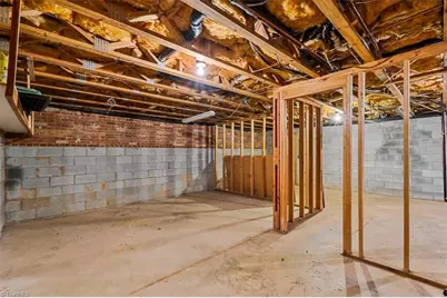 2735 Crosswinds Drive, Winston-Salem, NC 27127 - Photo 27