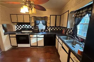 7323 Shadyside Dr, Summerfield, NC 27358 - Photo 9