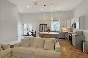 609 G St, North Wilkesboro, NC 28659 - Photo 5