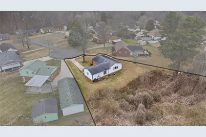 1031 Shea Court, Winston-Salem, NC 27107 - Photo 3