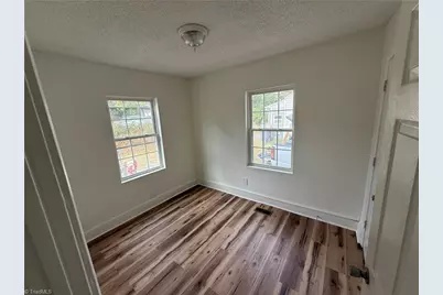 320 Mulberry Street, Reidsville, NC 27320 - Photo 11